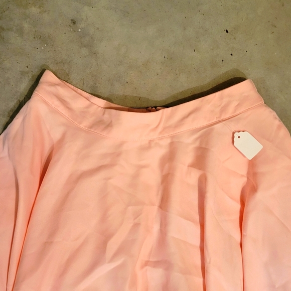 New Goodtime skirt. Pink. Small. Back zipper closure. - Picture 3 of 7